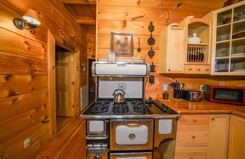 Cosby Cabin | 2 Log Cabins Retreat in the Smoky Mountains