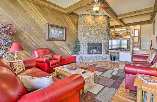 Summit Cove Condo | 2 Mi to Lake Dillon: Spacious Condo w/Mtn Views