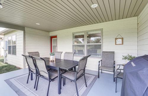 Winfield House | 2 Mi to Main Street Family Home in Winfield!