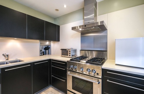 Le Droit Park House | 2 Mi to National Mall: Modern DC Home