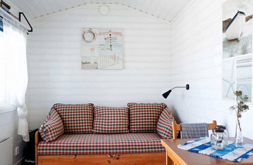 Kungshamn House | 2 person holiday home in VÄJERN