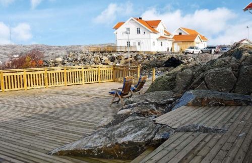 Ronnang House | 2 person holiday home in Rönnäng