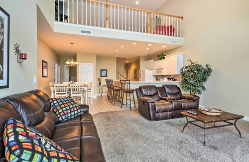 Camdenton Condo | 2 Pools: Waterfront Condo on Lake of the Ozarks!