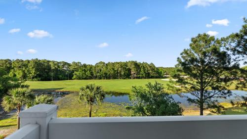 Baytowne Wharf House | 2 Resort Studios by AvantStay Sleeps 8 Pool Shuttle Tennis Near Baytowne Beach