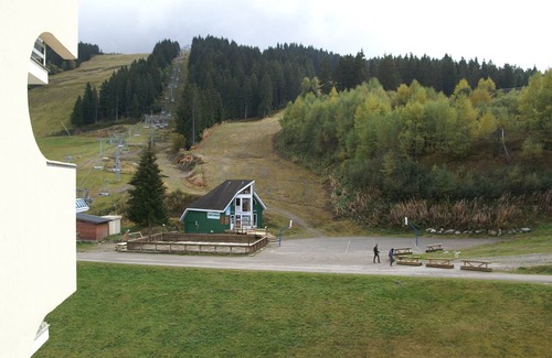 Prapoutel Apartment | 2-room apartment at the foot of the slopes with balcony and ski locker