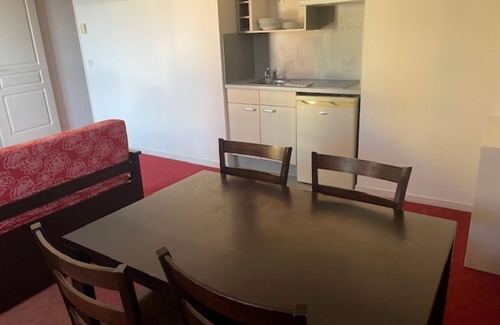 Grasse Apartment | 2-room apartment, sleeps 4, ideal location near the center of Grasse
