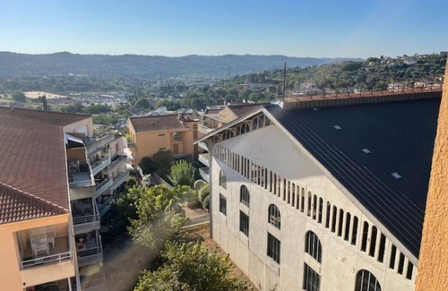 Grasse Apartment | 2-room apartment, sleeps 4, ideal location near the center of Grasse