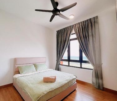 Kuala Langat District House | 2 Room Twenty Five The Amber