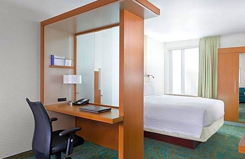 Oxford Valley Hotel | 2-Star Hotel ∙ SpringHill Suites by Marriott Philadelphia Langhorne