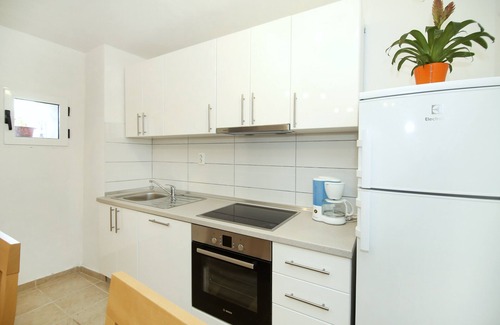 Sestanovac Villa | 2 stone houses with swimming pool - peaceful location