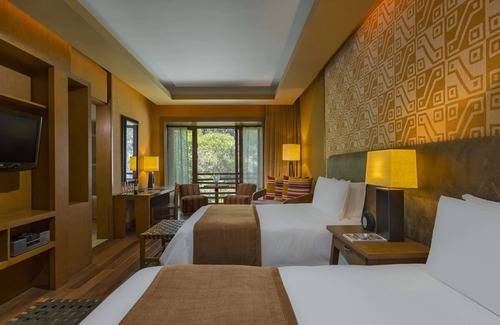 Maras Hotel | 2 Stylish Rooms w/Balcony | Close to Machu Picchu Ruins | Free Parking | Pools