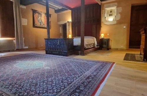 Saint-Longis Bed & Breakfast | 2 Suites dans demeure authentique du XVÈME