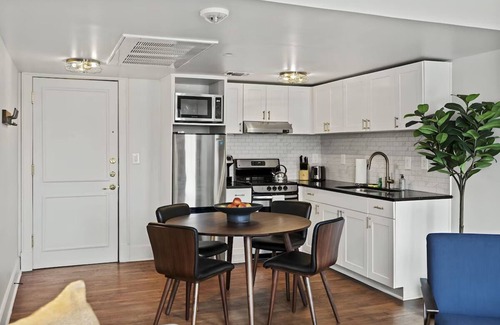 Downtown San Antonio Apartment | 2 Units | Prime Location Near Iconic Landmarks & Attractions | Pet Friendly