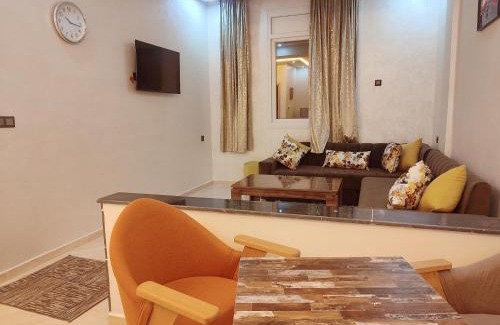 Tah Apartment | 2 Voies Résidence