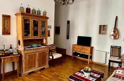 Mitte Apartment | 2-Zimmer-Apartment "Monbijou" am Hackeschen Markt