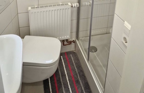 Heslach Apartment | 2 Zimmer Wohnung 50qm Voll-moebliert in der Marienplatz Nähe