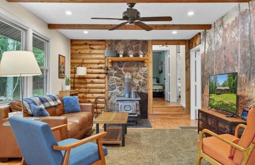 South Fork Ski Chalet | 20 acres w Private Pavilion, Fireplace & Fire Pit