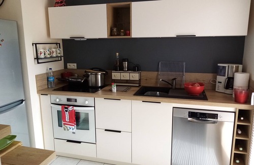 Guingamp Apartment | 20 mins from the sea (St quay portrieux) near downtown GUINGAMP.