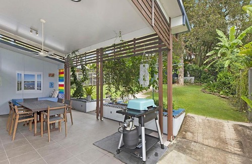 Moffat Beach House | 20 Roslin St Moffat Beach QLD