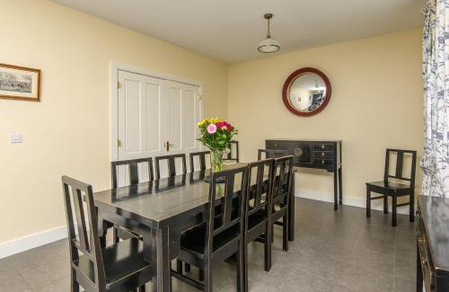 Glaslough House | 20 village square Glaslough