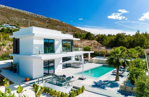 Cansalades Villa | 200 m² Villa ∙ 3 bedrooms ∙ 6 guests