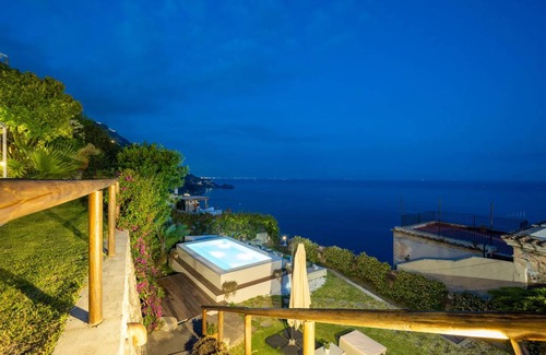 Praiano Villa | 200 m² Villa ∙ 4 bedrooms ∙ 8 guests