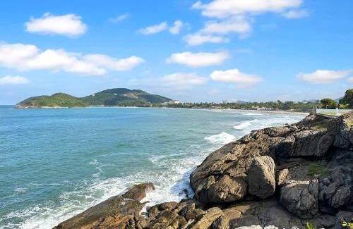 Guaruja House | 200m do mar 1 Suite Jacuzzi Churrasq Varanda