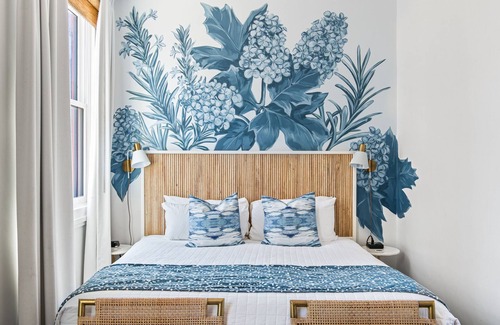 Rosemary Beach Hotel | 201 Rosemary Beach Inn - Includes Beach Chairs & Complimentary Breakfast + Access to 4 Pools