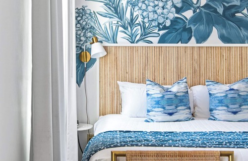 Rosemary Beach Hotel | 201 Rosemary Beach Inn - Includes Beach Chairs & Complimentary Breakfast + Access to 4 Pools