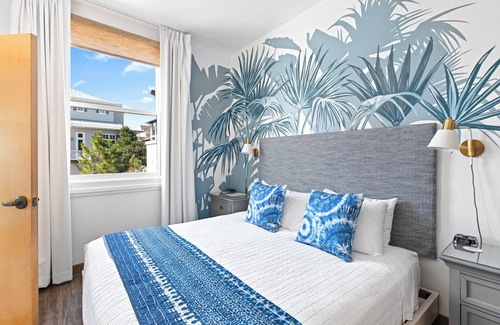 Rosemary Beach Hotel | 202 Rosemary Beach Inn - Includes Beach Chairs & Complimentary Breakfast + Access to 4 Pools