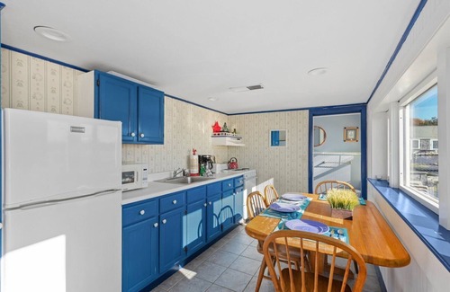 Orleans Cottage | 2025 Bell Buoy: Adorable Cottage w/Sparkling Town Cove Views, Pet Friendly!