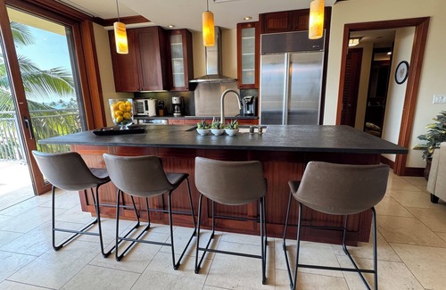 Ko Olina Villa | 2025 Upgrade, Ko Olina Beach Tower, Luxury 2BR&2BA Villa with Ocean + Pool Views