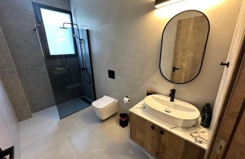 Lakatamia Apartment | 204 Lux Suites Level2 Tower 206