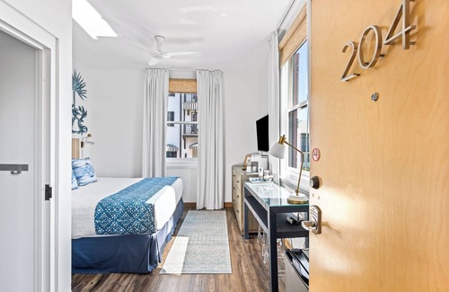 Rosemary Beach Hotel | 204 Rosemary Beach Inn - Gulf View, Beach Chairs, Complimentary Breakfast + 4 Pools