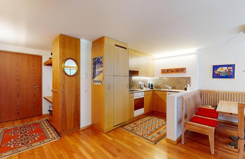 Silvaplana Apartment | 2½-room apartment on the 2nd floor, approx.