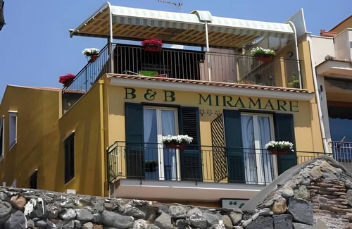 Giardini Naxos Bed & Breakfast | 21 m² Bed and breakfast ∙ 4 guests