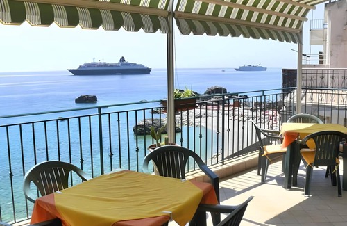 Giardini Naxos Bed & Breakfast | 21 m² Bed and breakfast ∙ 4 guests