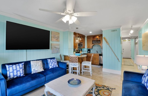 North Forest Beach Villa | 212 Breakers |Oceanfront 1-bed North Forest Beach villa with complex pool