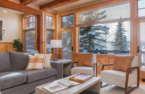 Mountain Village House | 215 Double Eagle B2 - A Picturesque Cabin