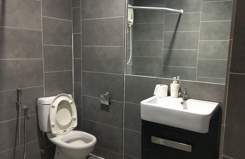 Damansara Perdana Apartment | 216 Cozy Studio @ Empire Damansara with WiFi & Netflix to chill