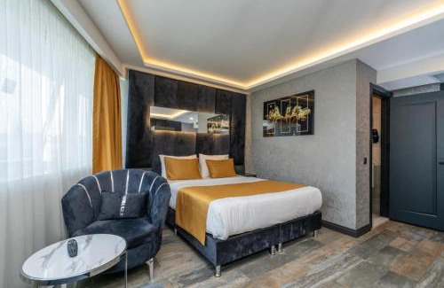 Pendik District Hotel | 216 Silver Suite
