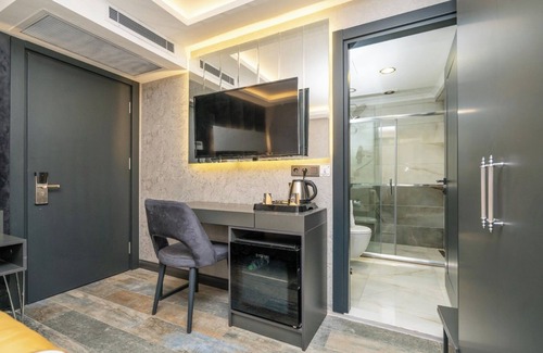Pendik District Hotel | 216 Silver Suite