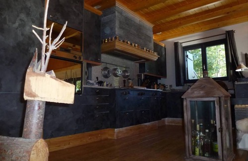 Isola Ski Chalet | 220 m² Chalet ∙ 6 bedrooms ∙ 10 guests