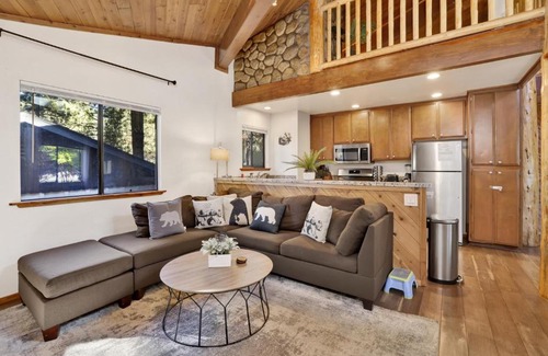 Big Bear City Ski Chalet | 2210-Sherwood Chalet chalet