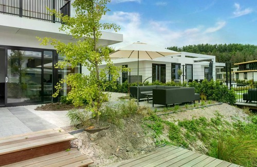 Zeewolde Villa | 228 m² Villa ∙ 4 bedrooms ∙ 8 guests