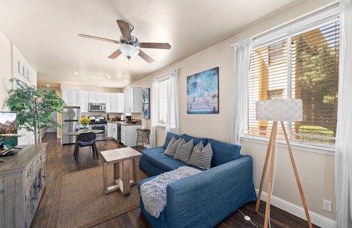 Midtown Sacramento Apartment | 23-2 · Marvelous Midtown stay with a Modern Twist!