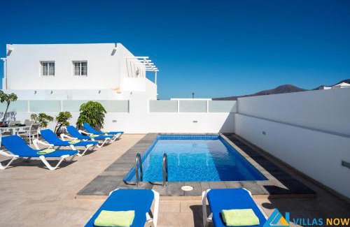 Playa Blanca Villa | 233 - Villa Geny by Villas Now Ltd