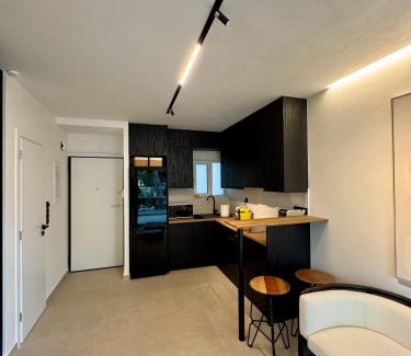 Varkiza Apartment | 24k Luxury apartment near the beach