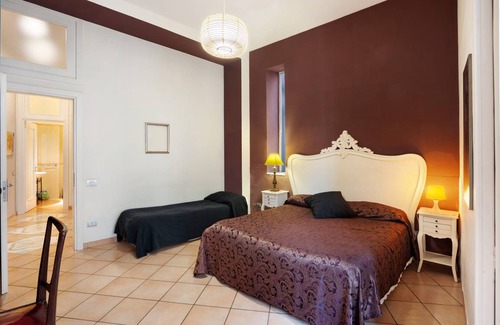 Historical Downtown Salerno Bed & Breakfast | 25 m² Bed and breakfast ∙ 1 bedroom ∙ 3 guests
