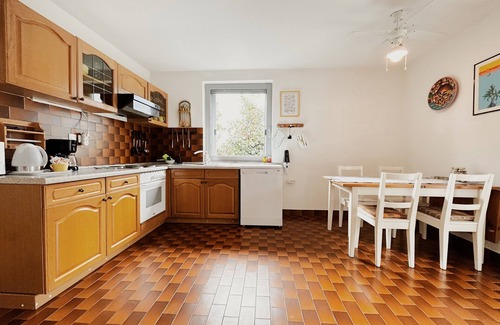 Zambratija Apartment | !25% OFF in October!/Roomy apartment near the sandy beach